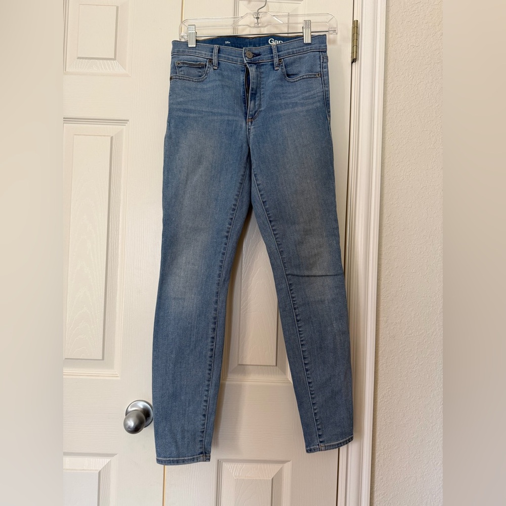 Gap 1969 Denim Women's Straight Leg Jeans - 26s